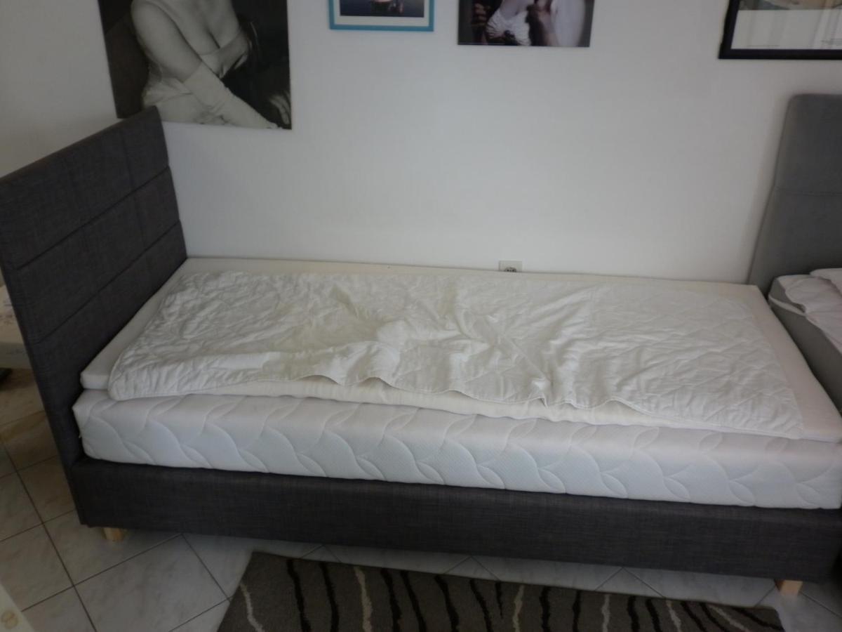 Apartment Antoncic Драмал Екстериор снимка