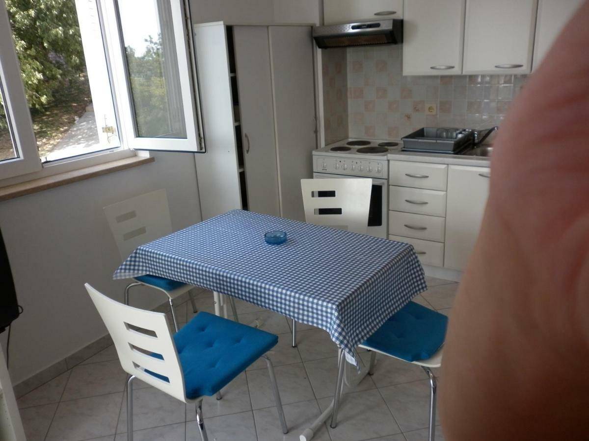 Apartment Antoncic Драмал Екстериор снимка