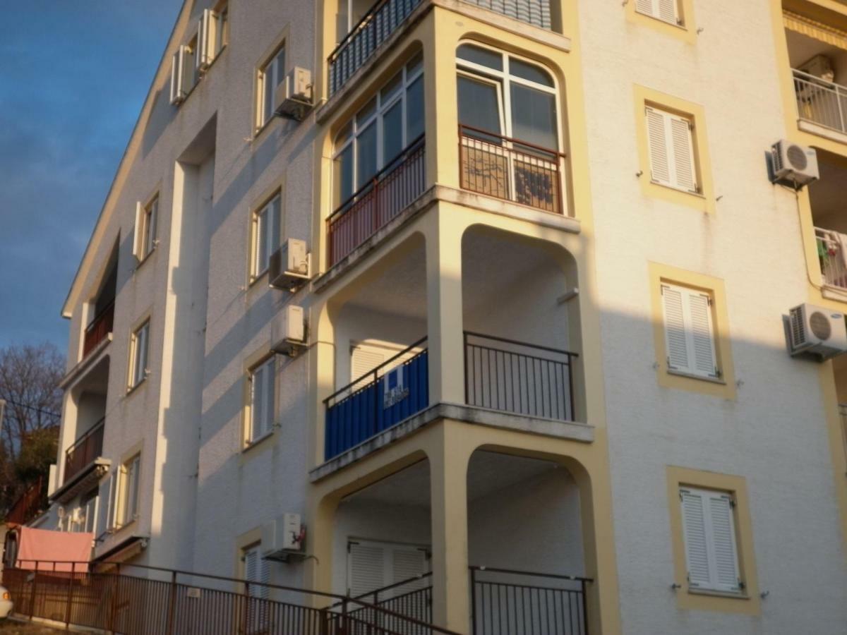 Apartment Antoncic Драмал Екстериор снимка